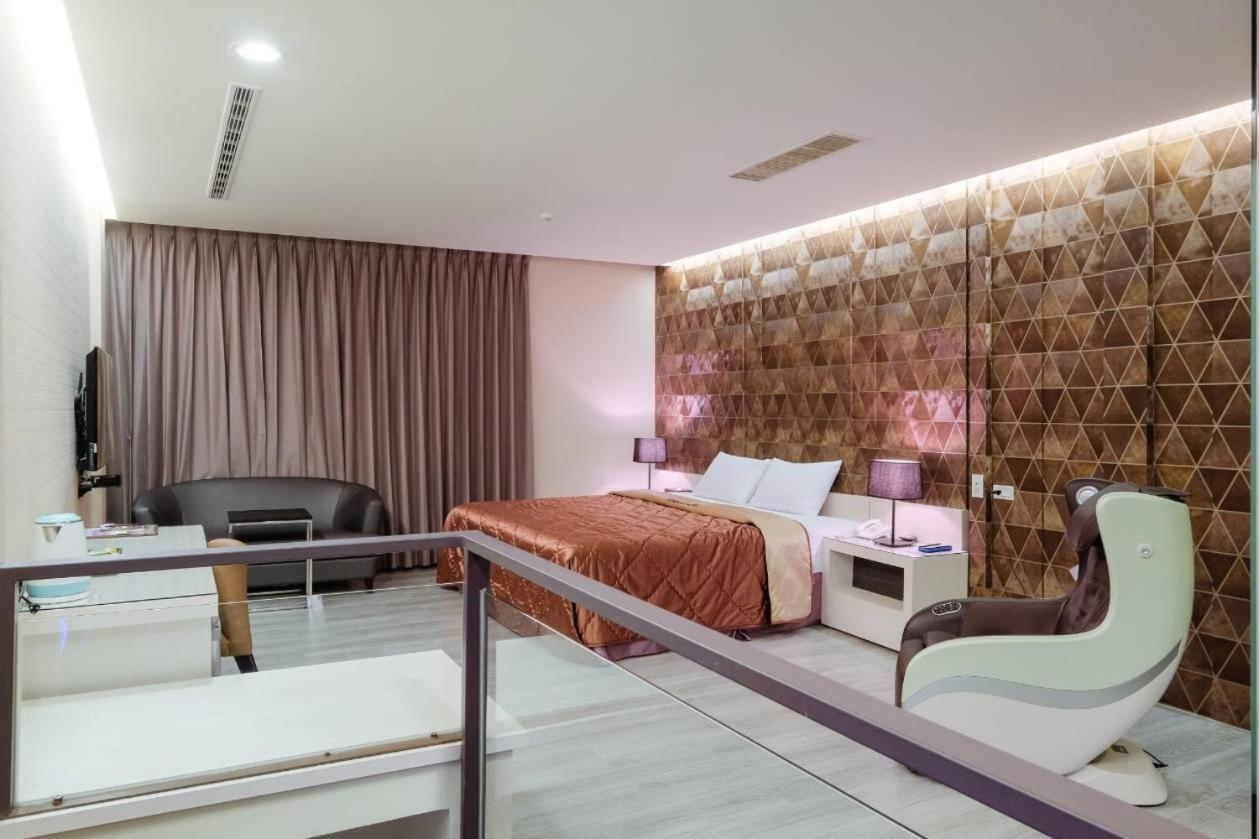 טאינאן Foxdou Business Motel מראה חיצוני תמונה